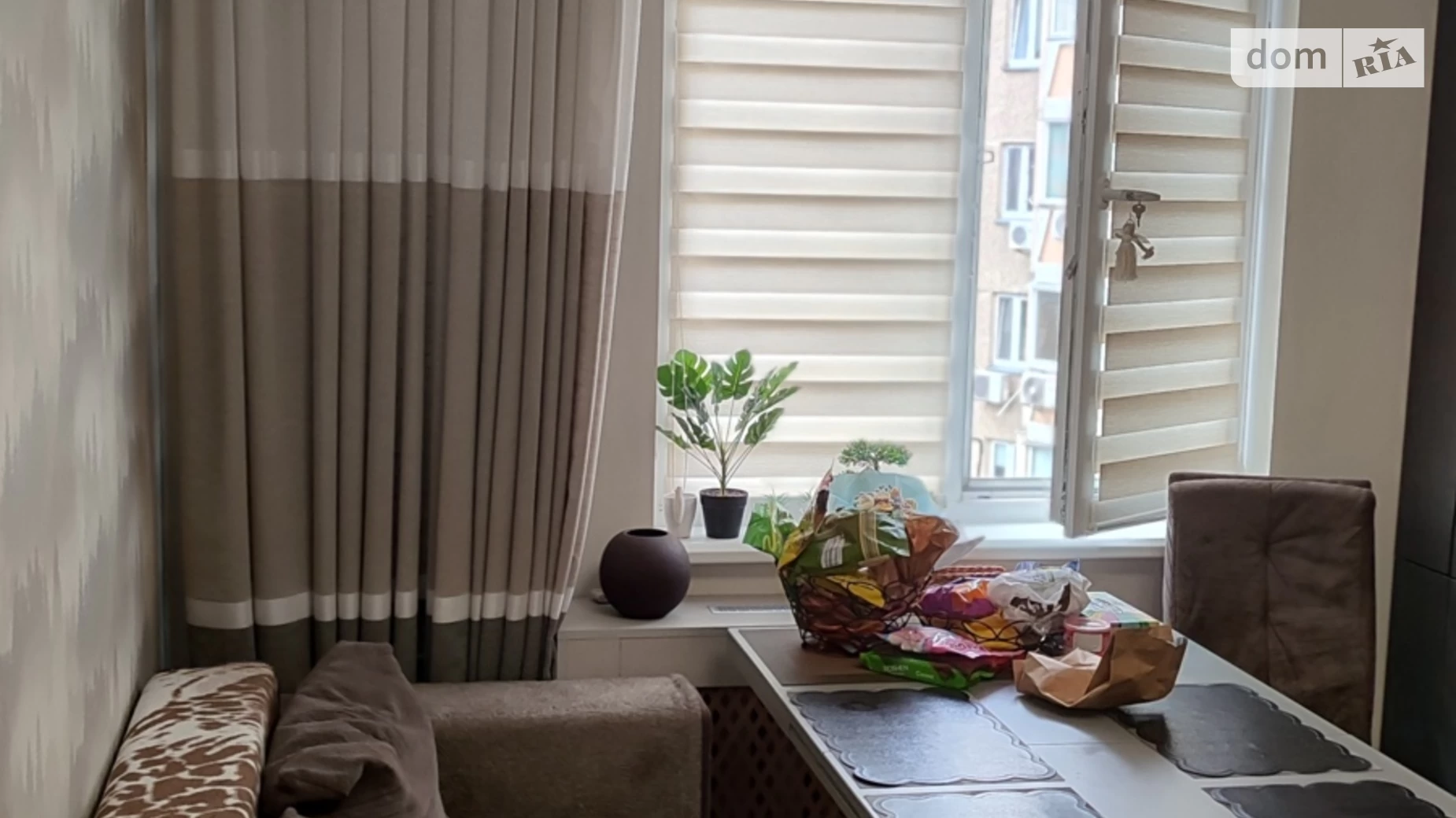 Продается 3-комнатная квартира 91.2 кв. м в Киеве, просп. Василия Порика, 7Б - фото 2