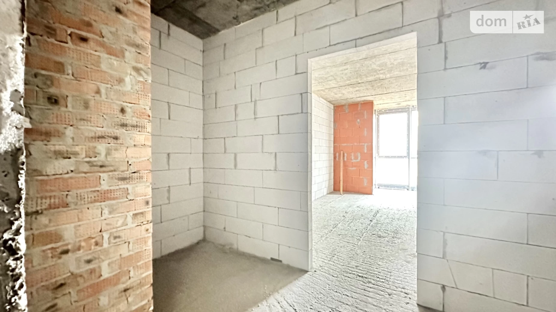 Продается 1-комнатная квартира 43 кв. м в Ивано-Франковске, ул. Химиков, 29 - фото 2