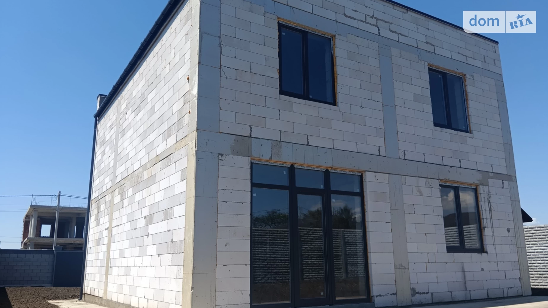 Продается дом на 2 этажа 145.8 кв. м с гаражом, цена: 111000 $ - фото 3