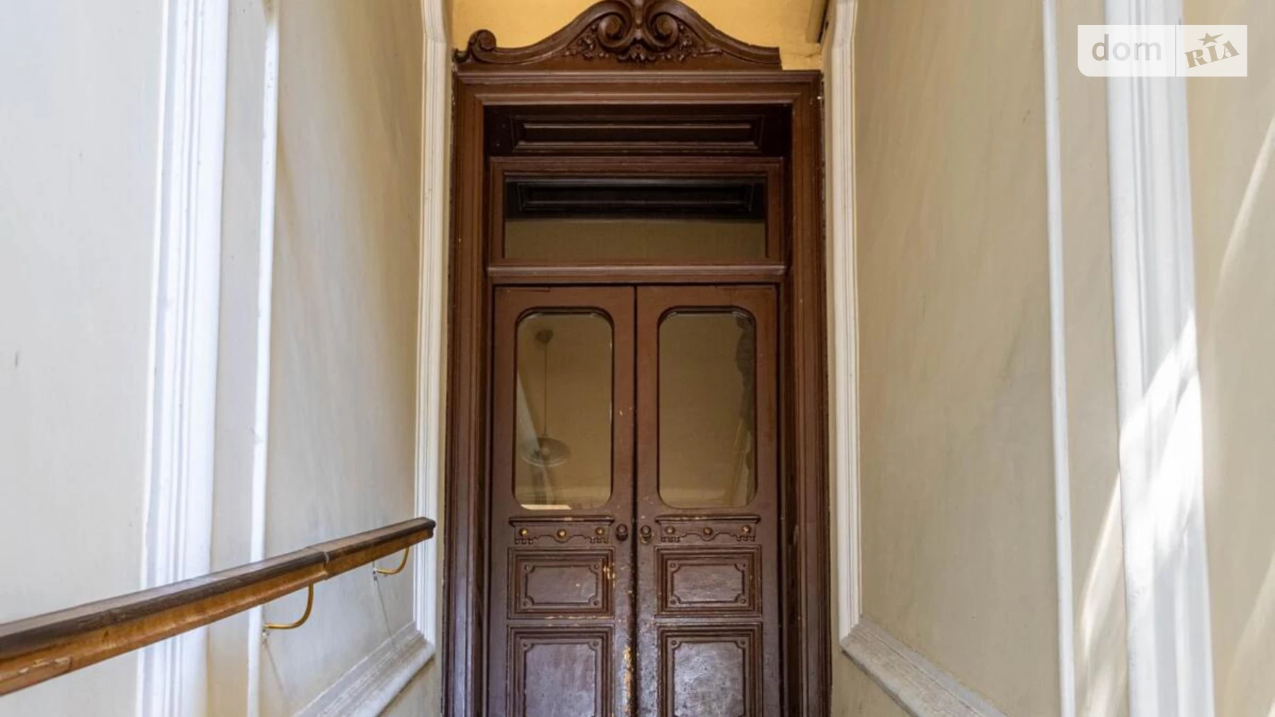 Продается 7-комнатная квартира 302 кв. м в Львове, ул. Верхратского - фото 3