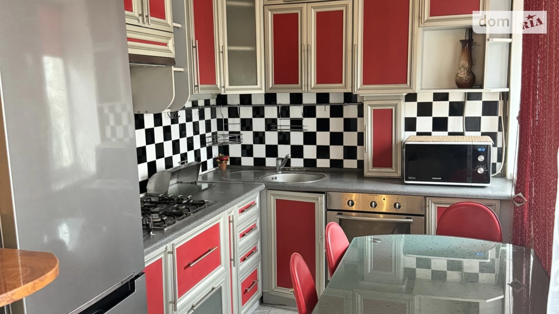 Продается 3-комнатная квартира 65 кв. м в Ровно, ул. Парковая, 2 - фото 4