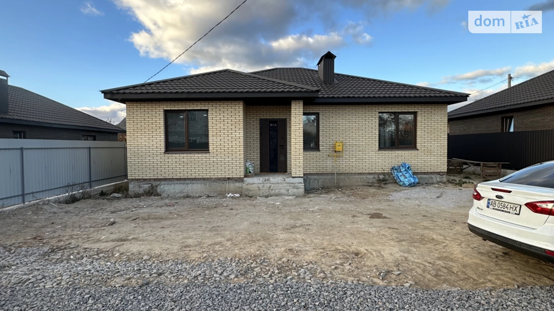 Продається одноповерховий будинок 100 кв. м з каміном, цена: 80999 $ - фото 2