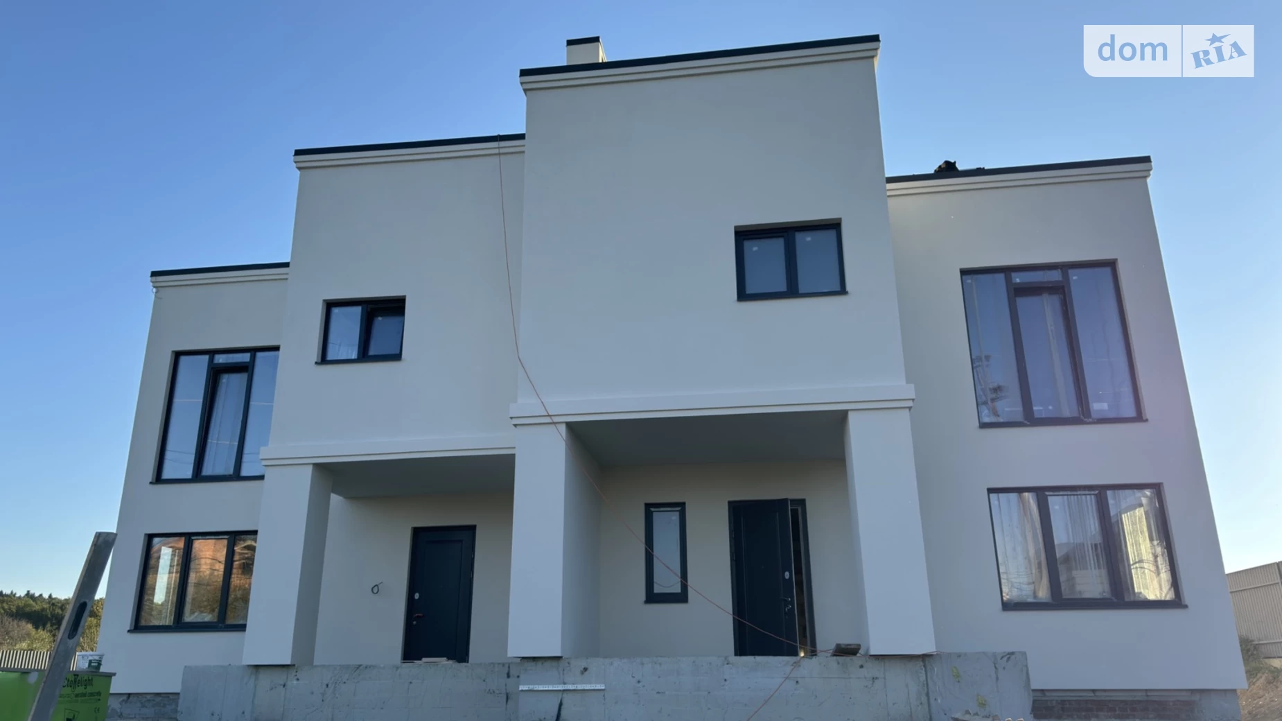 Продается дом на 2 этажа 250 кв. м с беседкой, цена: 220457 $ - фото 2