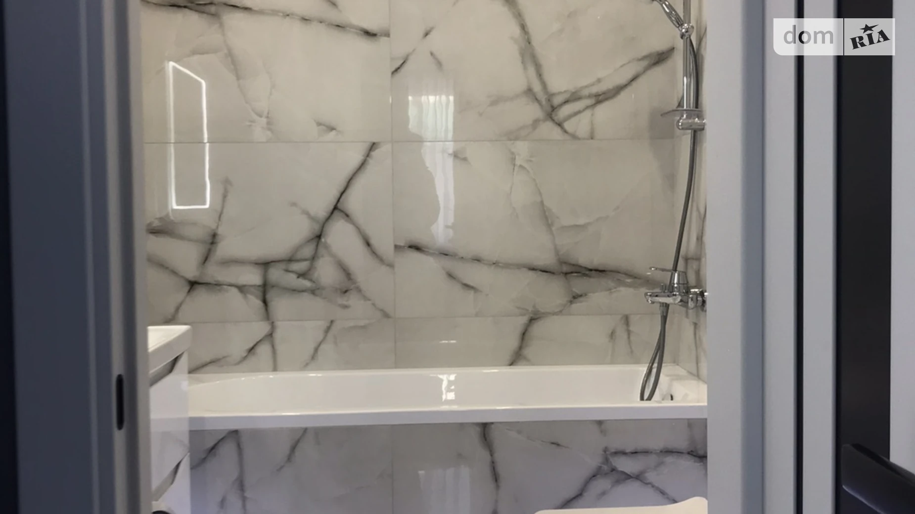 3-комнатная квартира 80 кв. м в Тернополе, ул. Зеленая, 5 - фото 2