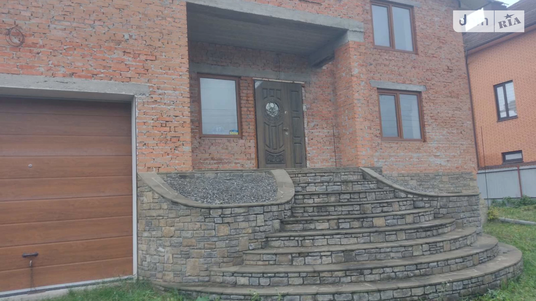 Продается дом на 2 этажа 280 кв. м с верандой, цена: 170000 $ - фото 2