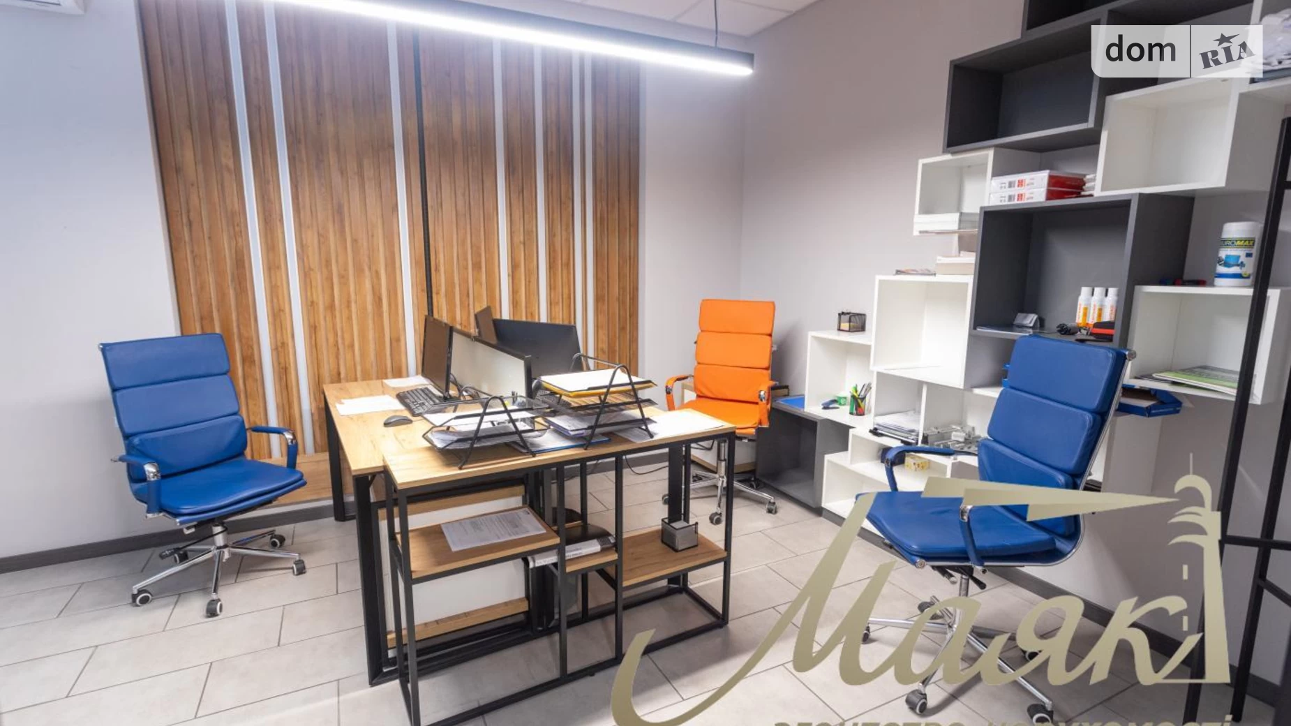 Продается офис 200 кв. м в бизнес-центре, цена: 430000 $ - фото 4