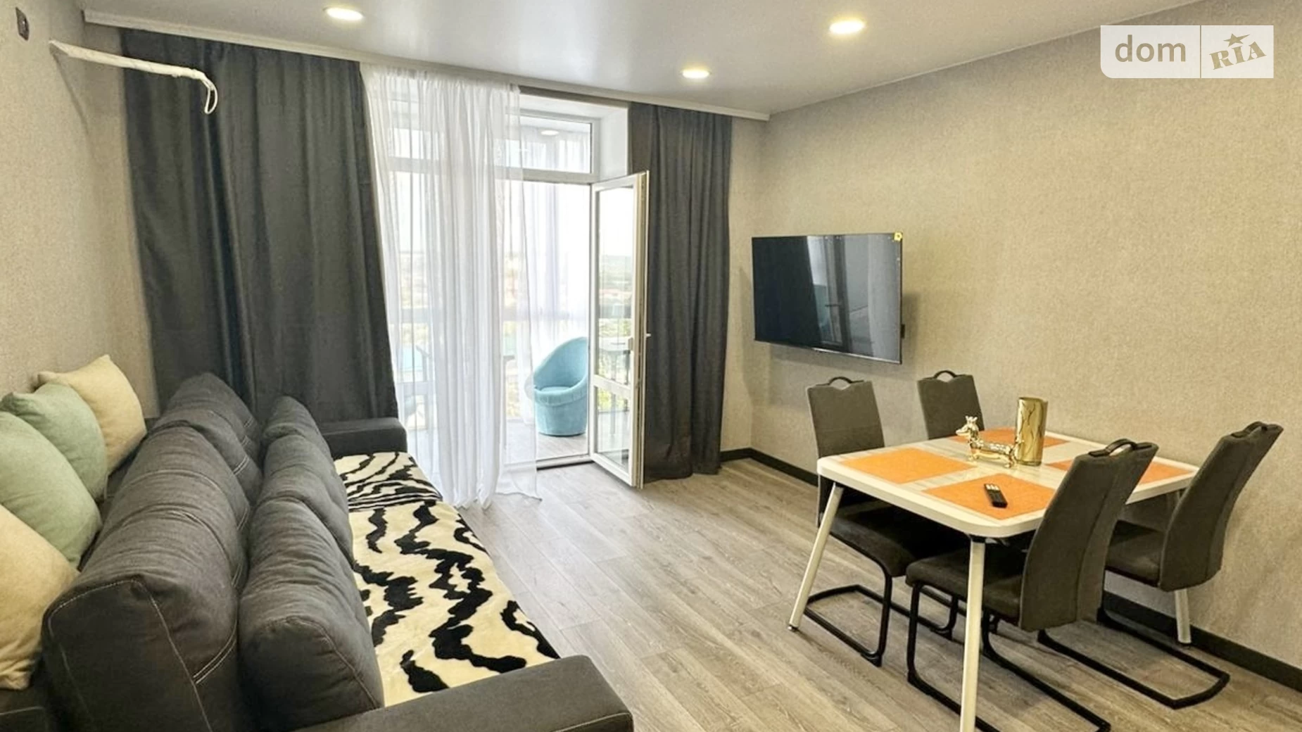 2-комнатная квартира 62.2 кв. м в Запорожье - фото 2