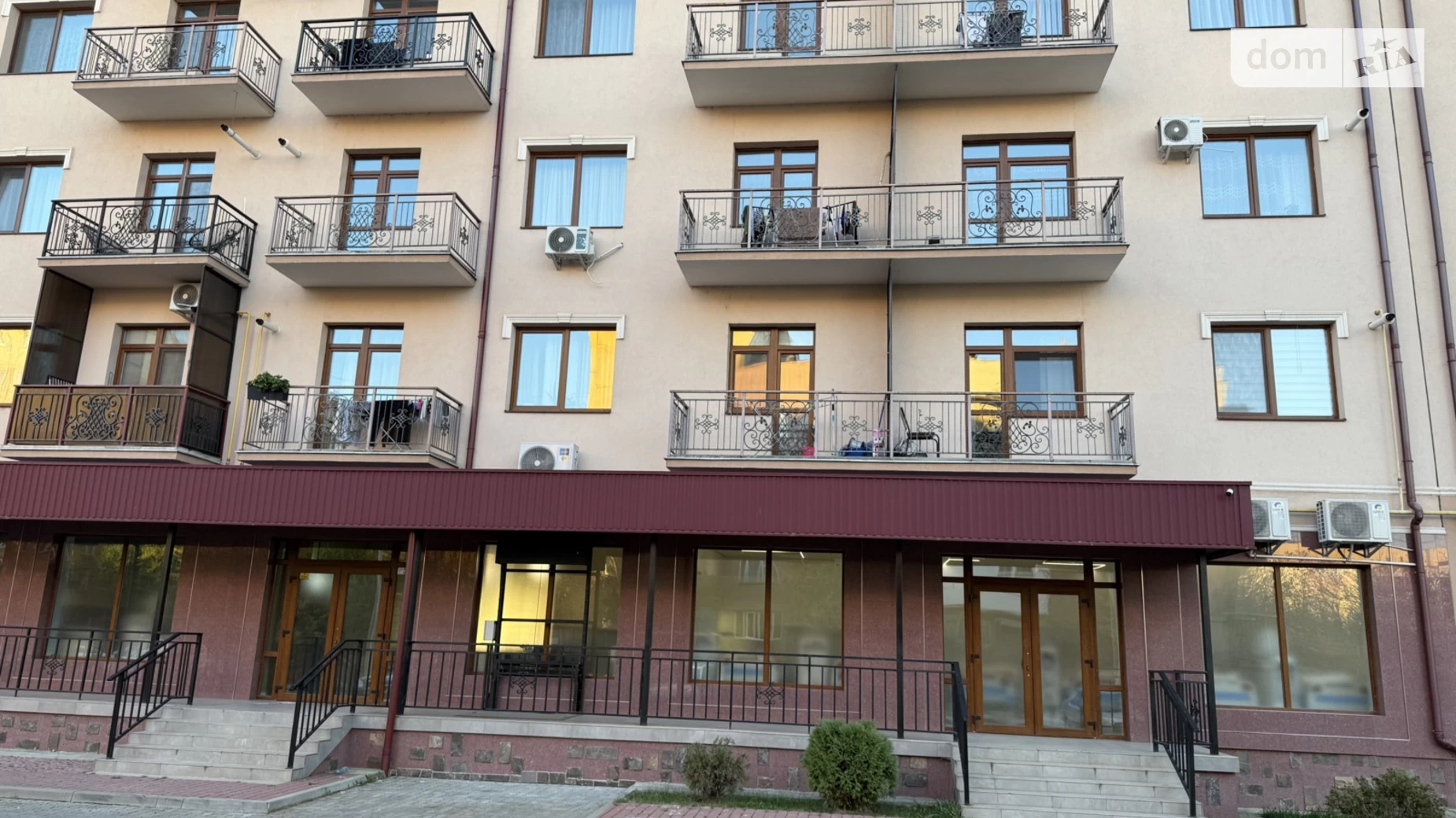 Продается 1-комнатная квартира 45 кв. м в Ужгороде, ул. Тлехаса, 18 - фото 5