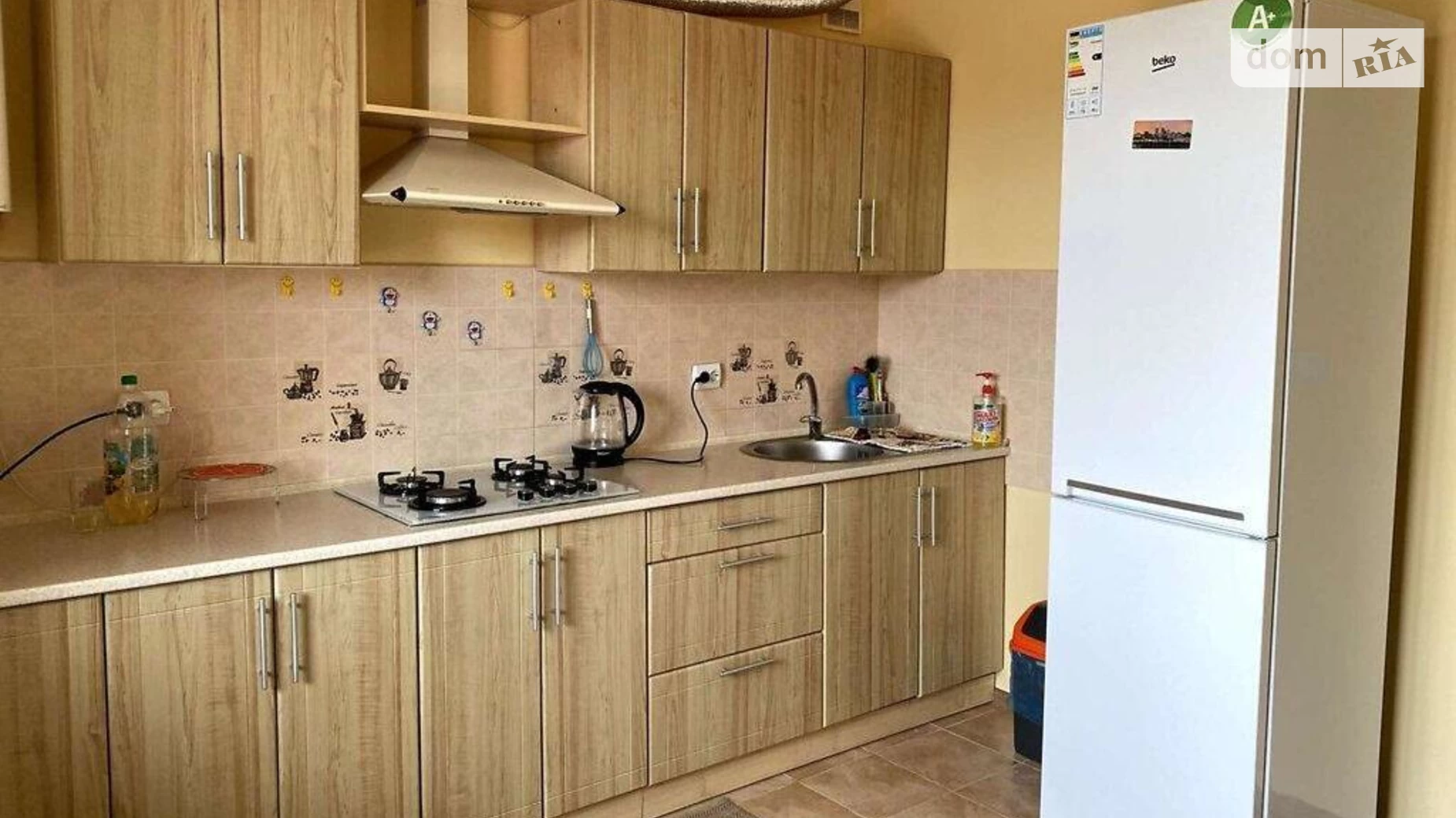 Продается 1-комнатная квартира 39 кв. м в Ужгороде, ул. Добрянского - фото 2