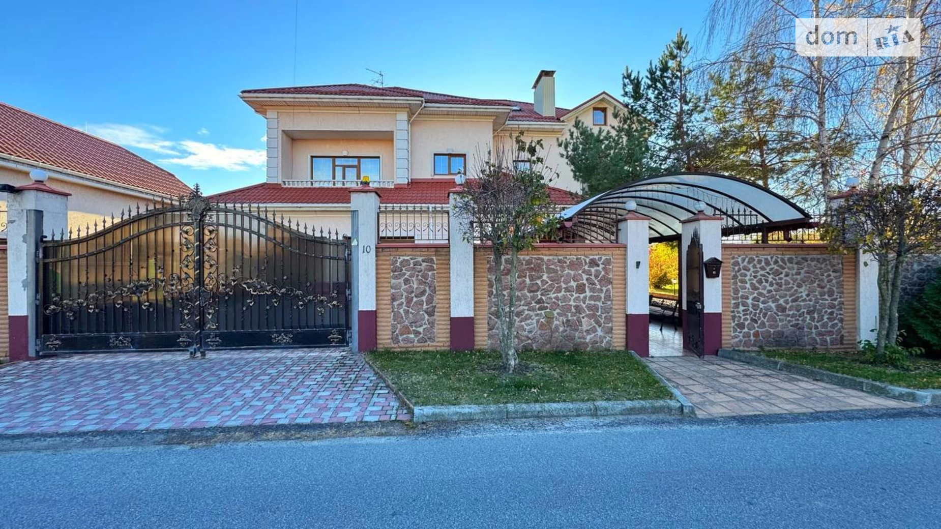 Сдается в аренду дом на 3 этажа 500 кв. м с балконом, цена: 2500 $ - фото 2