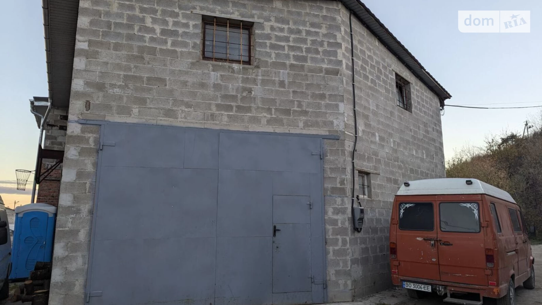 Продается отдельно стоящий гараж универсальный на 220 кв. м, цена: 59000 $ - фото 2