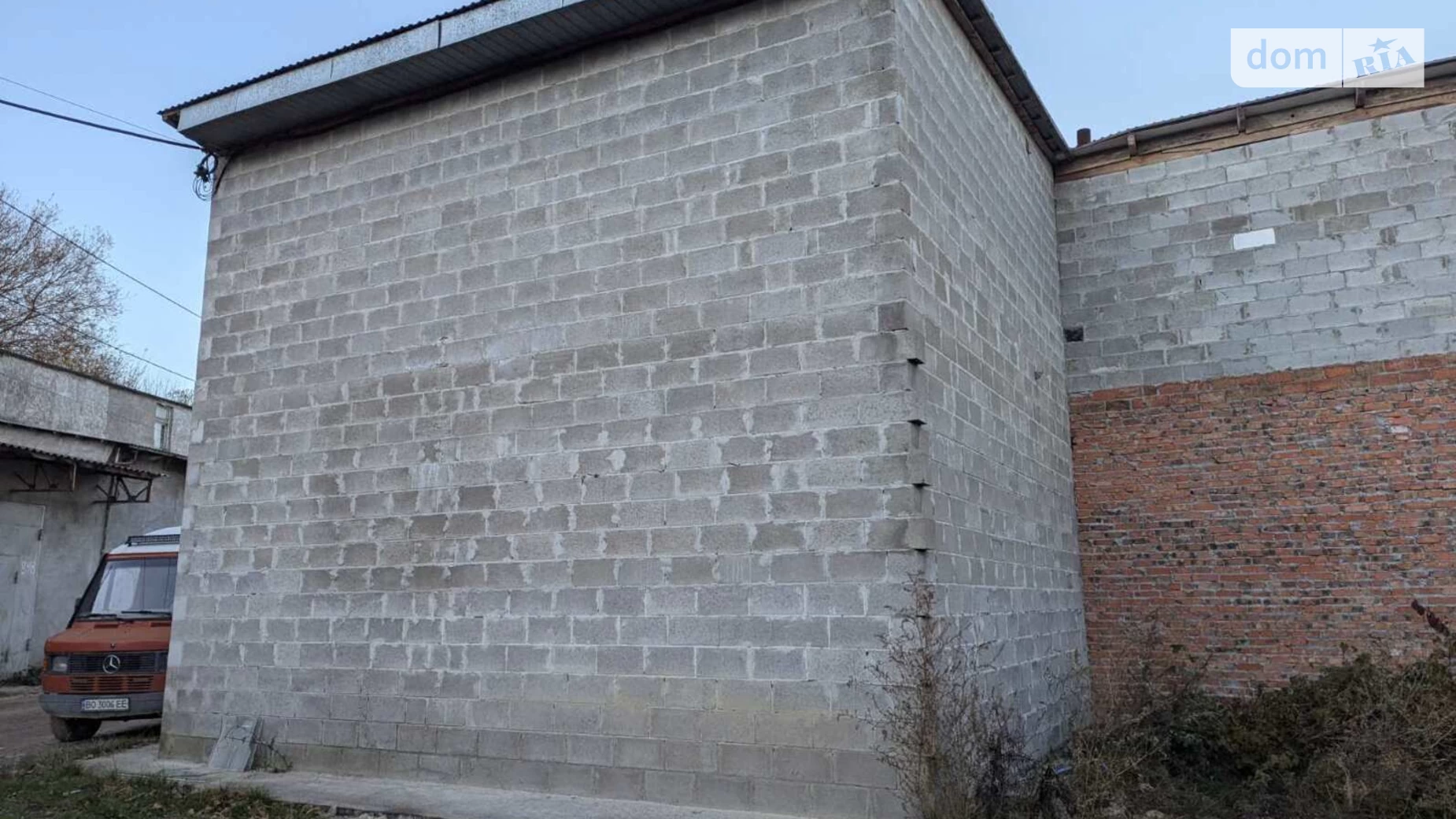 Продается отдельно стоящий гараж универсальный на 220 кв. м, цена: 59000 $ - фото 5