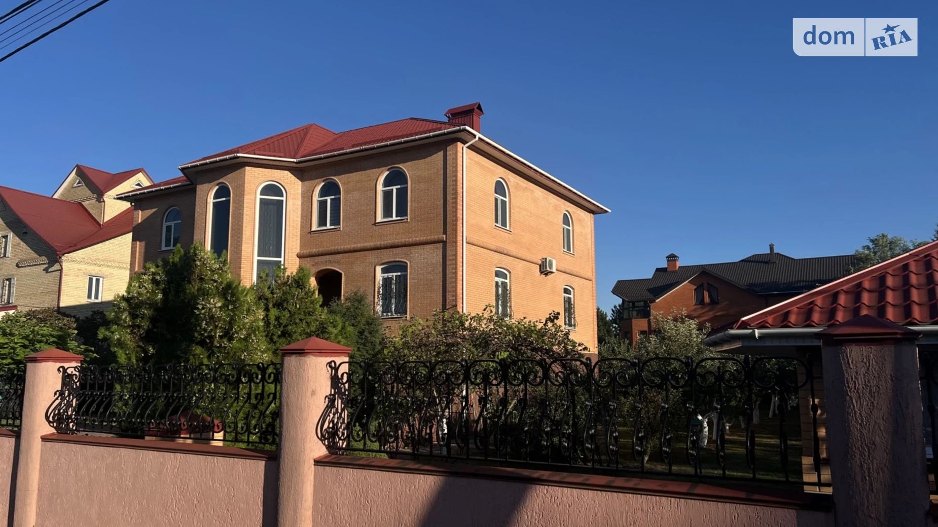 Продается дом на 3 этажа 550 кв. м с подвалом, цена: 750000 $ - фото 5