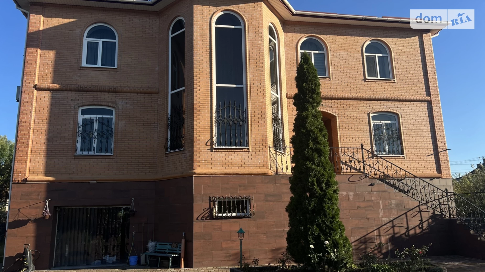 Продается дом на 3 этажа 550 кв. м с подвалом, цена: 750000 $ - фото 4