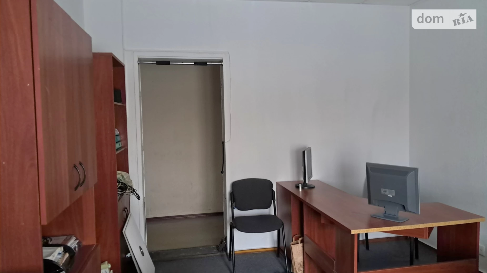 Сдается в аренду офис 15 кв. м в бизнес-центре, цена: 5000 грн - фото 2