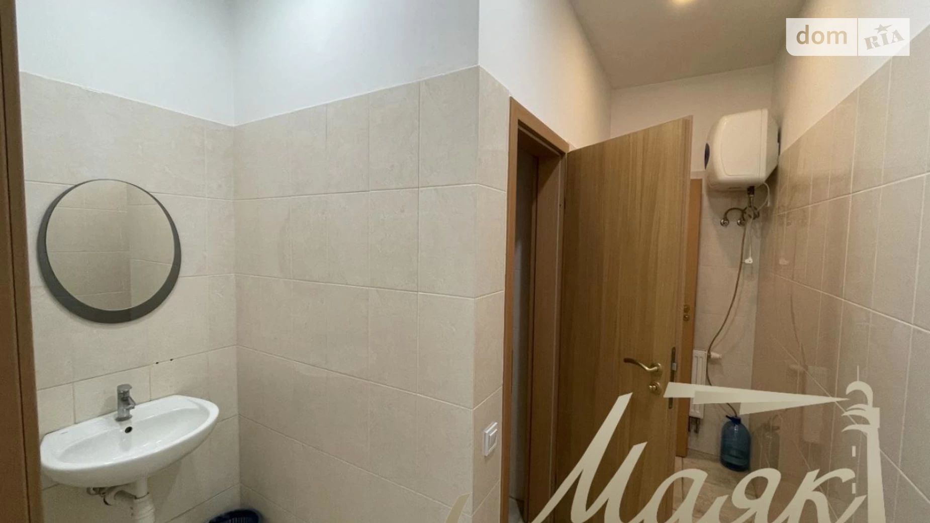 Сдается в аренду офис 160 кв. м в бизнес-центре, цена: 2400 $ - фото 5