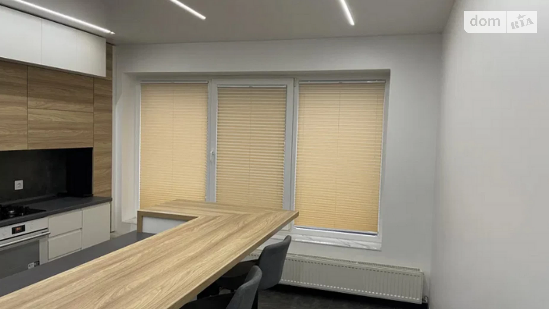 Продается дом на 3 этажа 249 кв. м с гаражом, цена: 160000 $ - фото 3