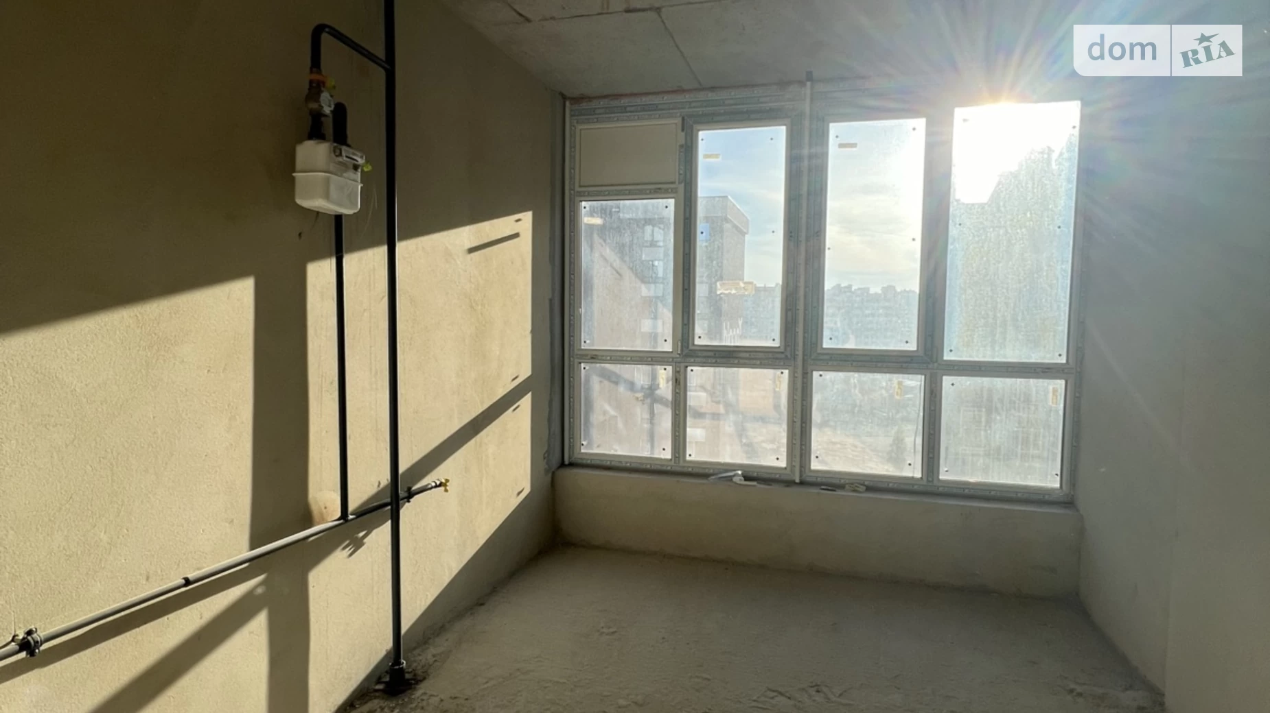 Продается 2-комнатная квартира 63.2 кв. м в Ивано-Франковске, ул. Химиков, 28 - фото 2