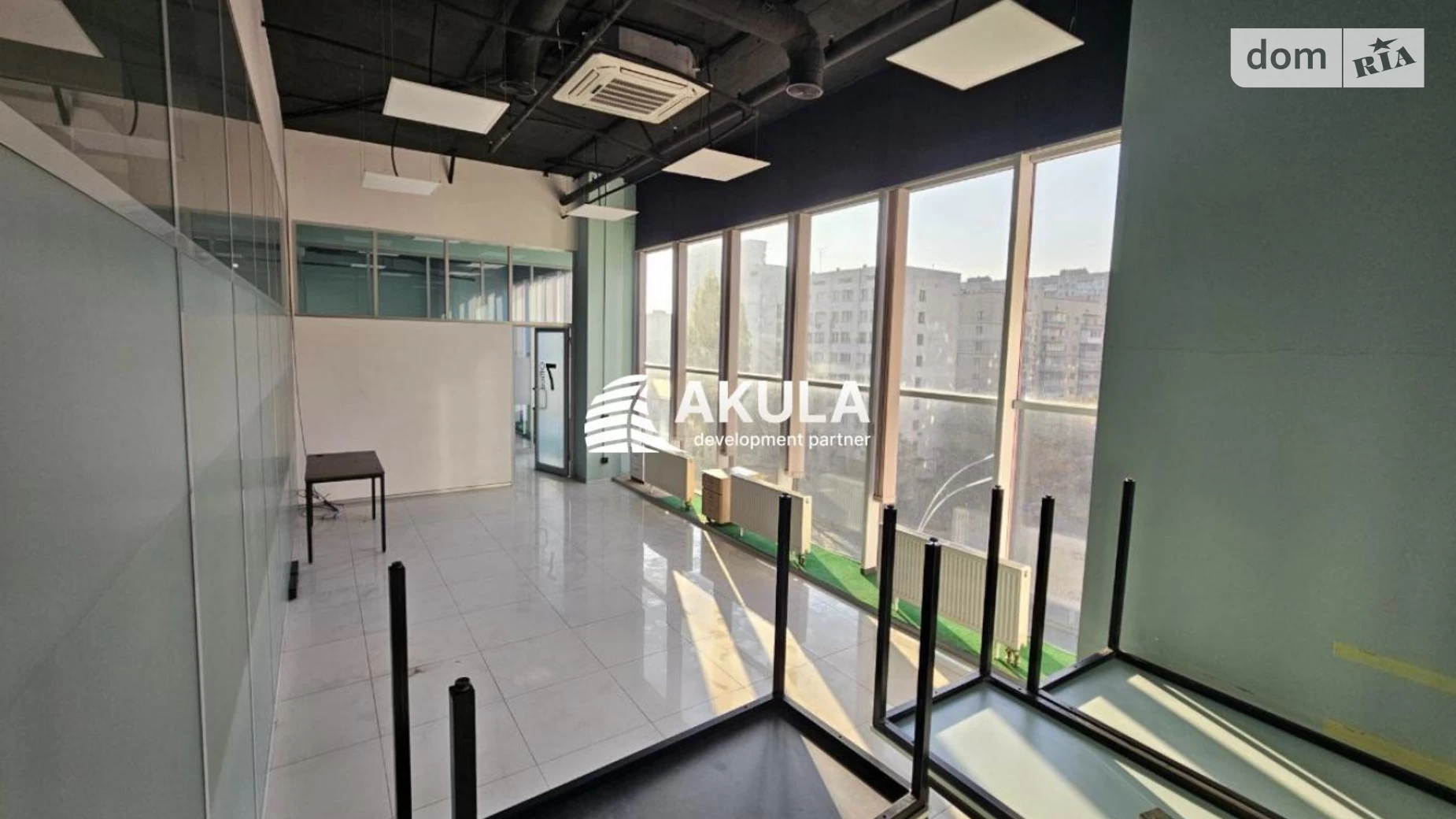 Сдается в аренду офис 35 кв. м в бизнес-центре, цена: 24500 грн - фото 4