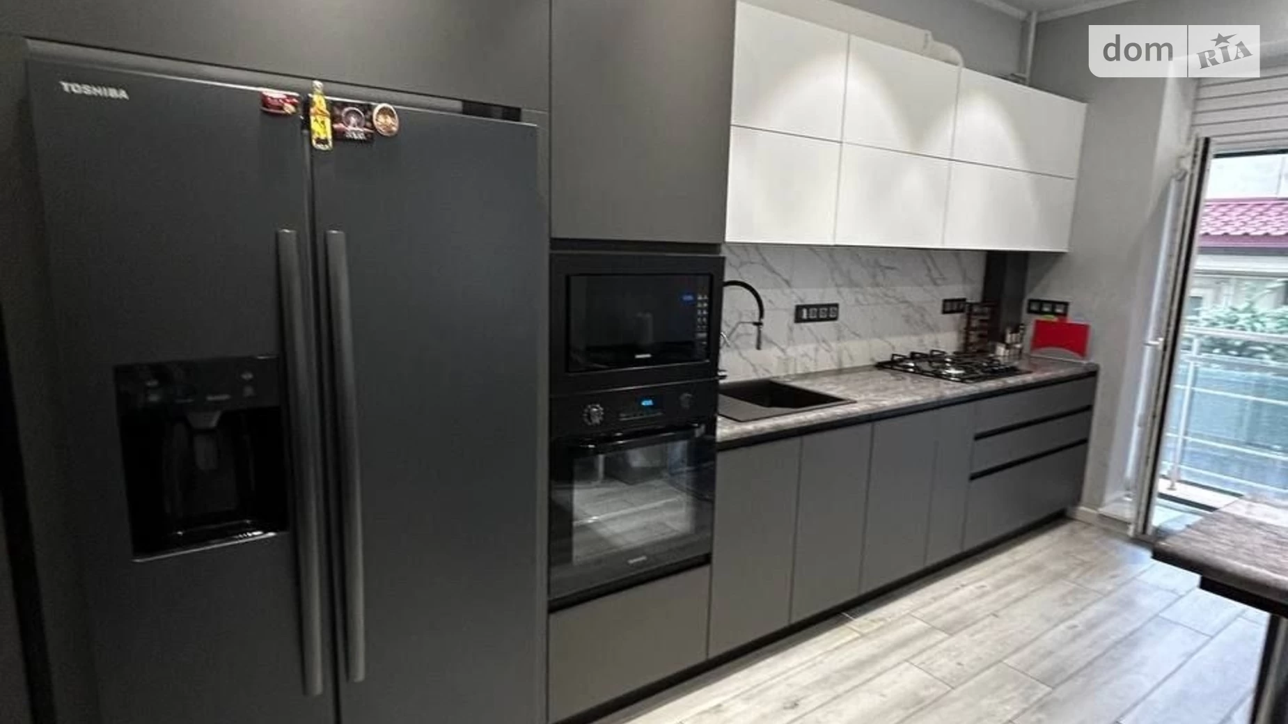 Продається 2-кімнатна квартира 80 кв. м у Одесі, Фонтанська дор., 58/3 - фото 2