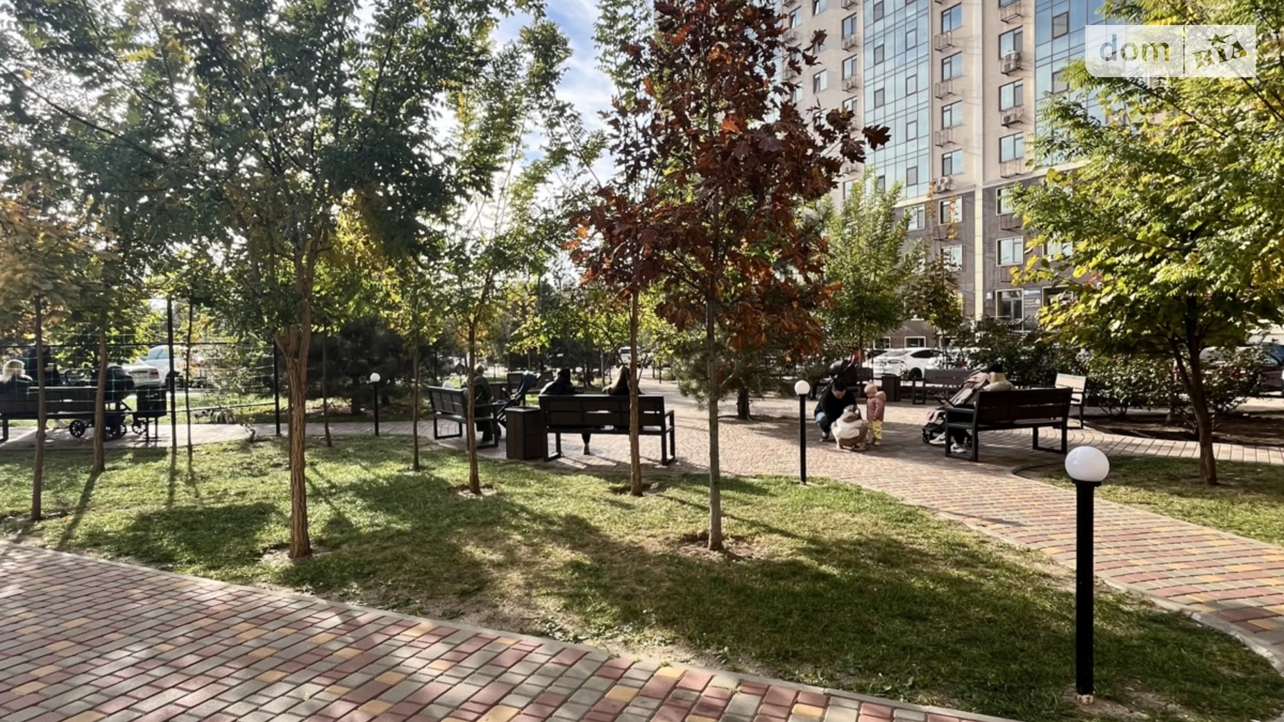 Продається 1-кімнатна квартира 44 кв. м у Одесі, вул. Академіка Сахарова - фото 2