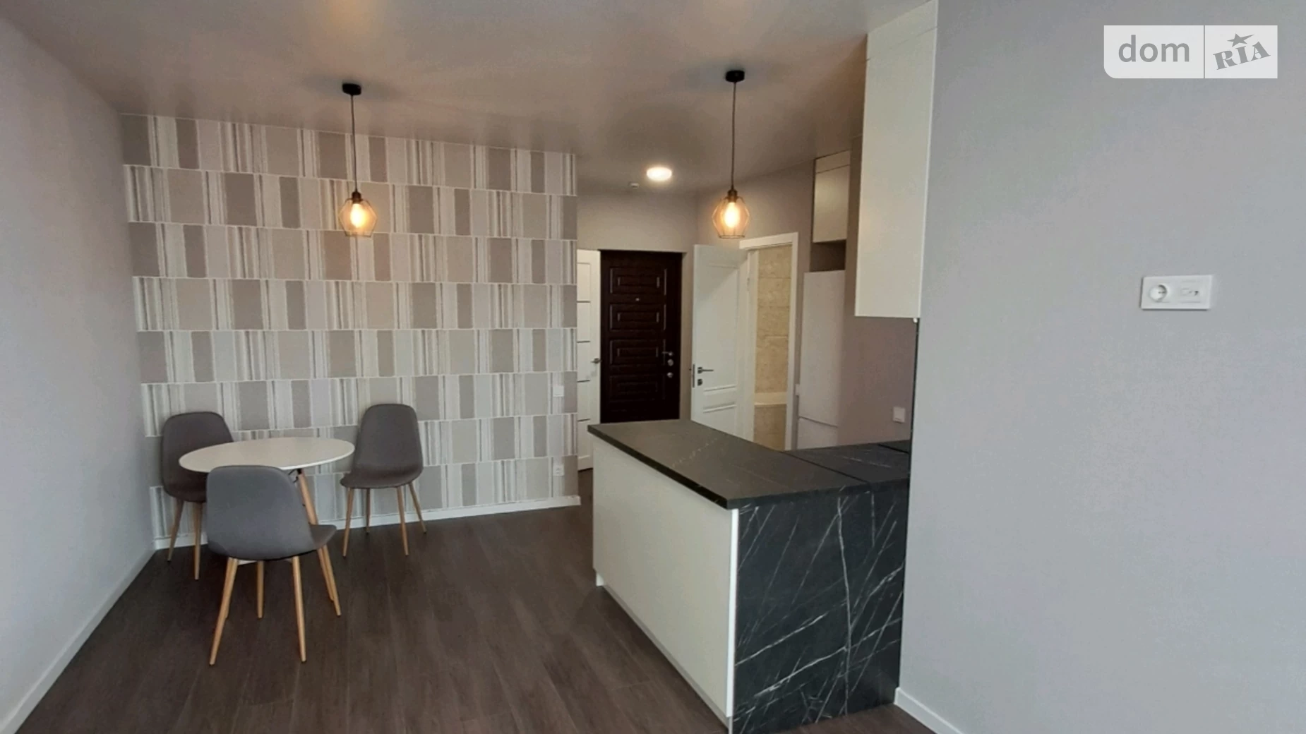 Продается 1-комнатная квартира 44 кв. м в Одессе, ул. Академика Сахарова, 3Е - фото 2