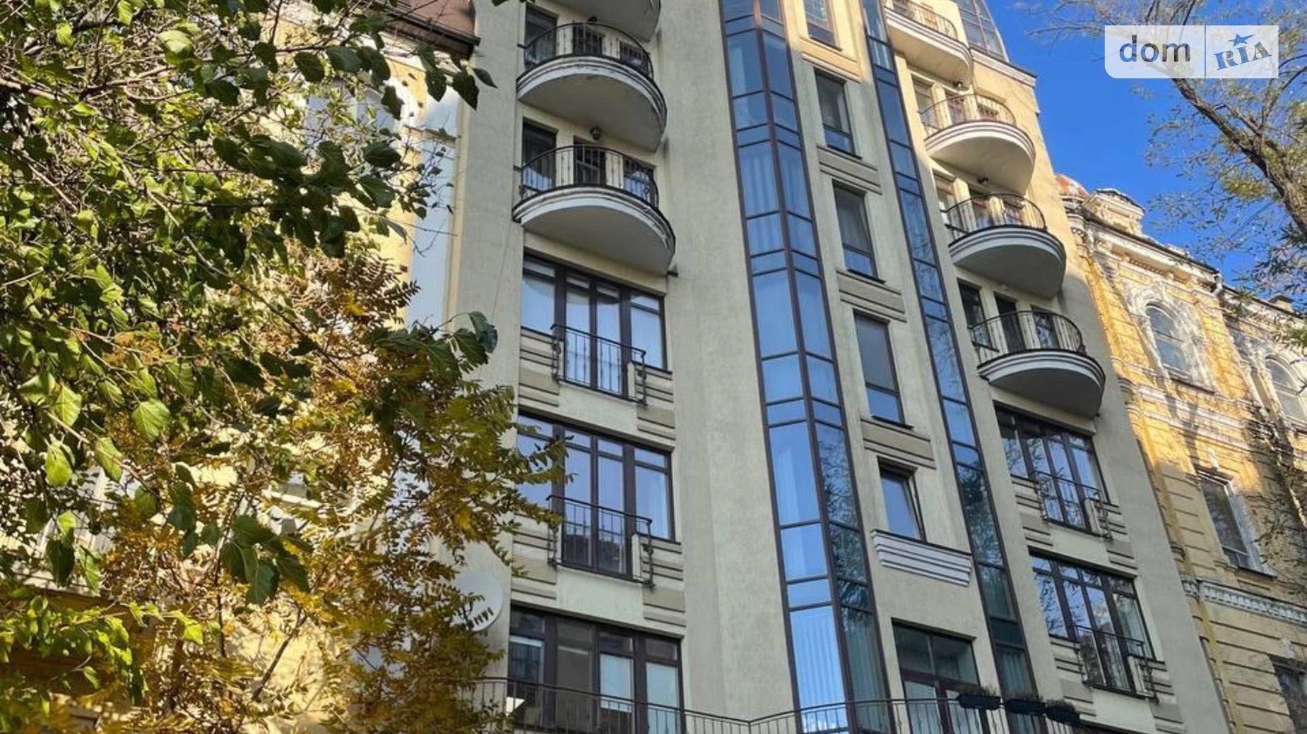 Сдается в аренду офис 225 кв. м в бизнес-центре, цена: 2500 $ - фото 2