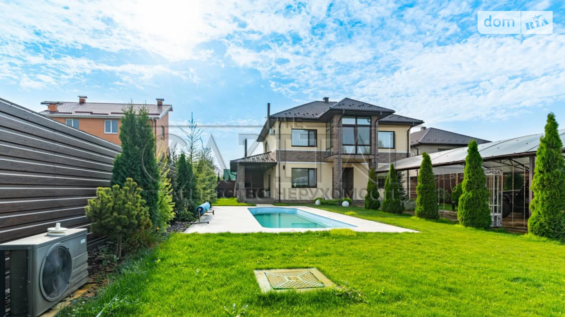 Продается дом на 2 этажа 230 кв. м с гаражом, цена: 365000 $ - фото 2