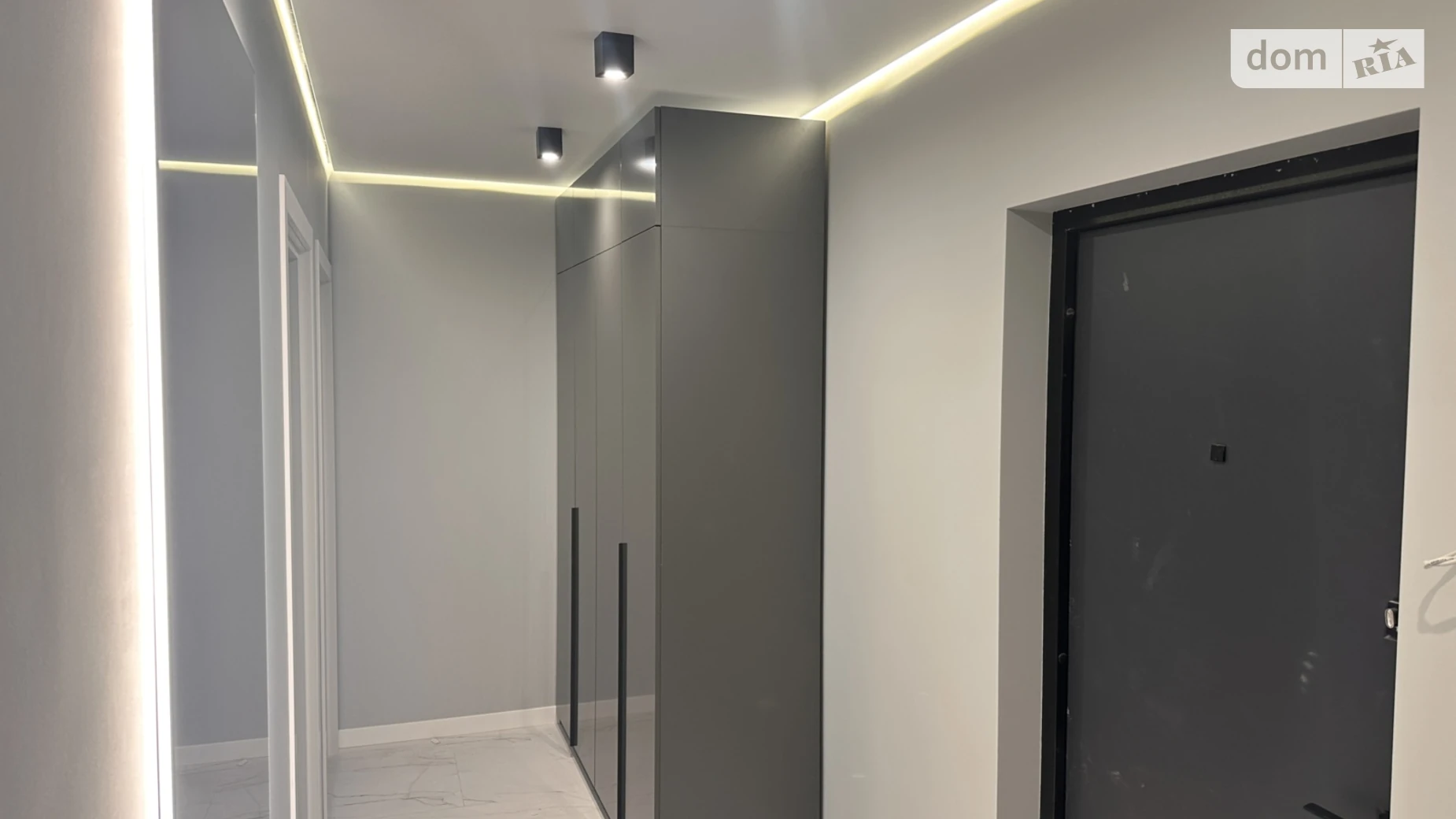 Продается 2-комнатная квартира 67.4 кв. м в Ивано-Франковске, ул. Флотская, 10Б - фото 4