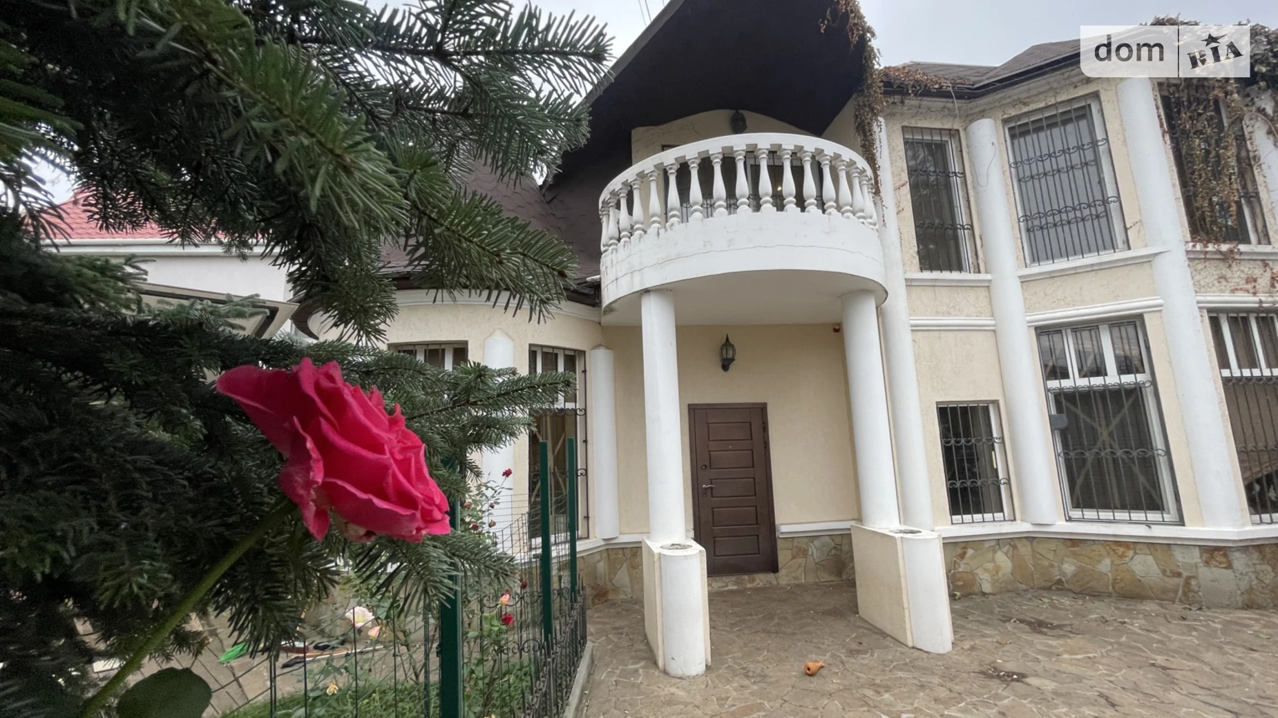 Продается дом на 2 этажа 170 кв. м с гаражом, цена: 265000 $ - фото 2