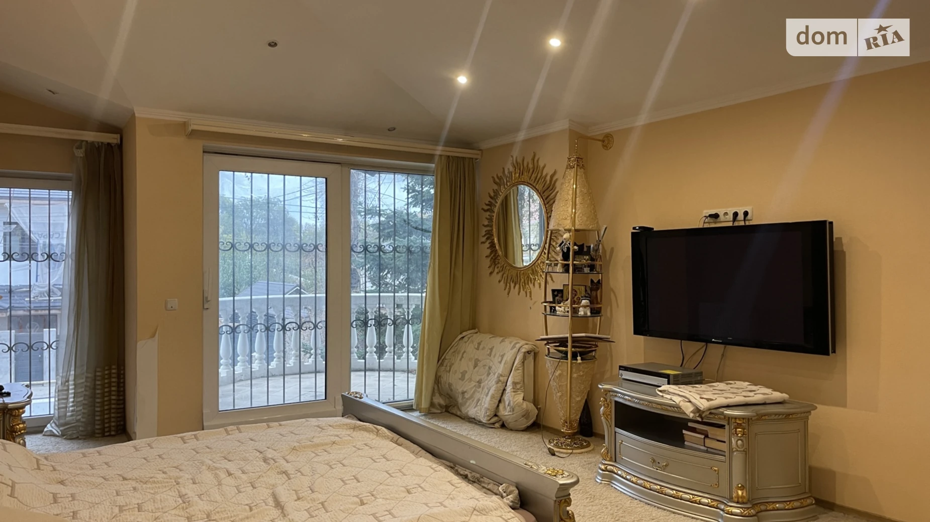 Продается дом на 2 этажа 170 кв. м с гаражом, цена: 265000 $ - фото 4