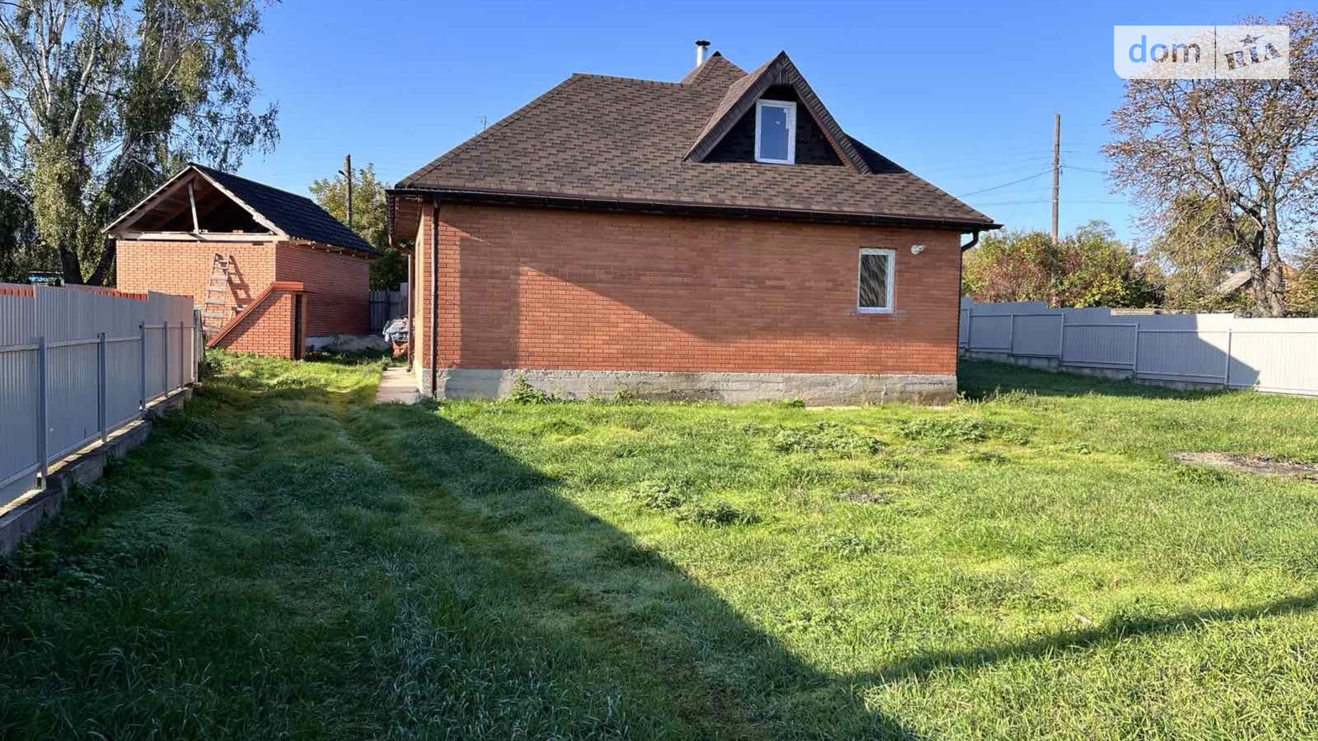 Продается одноэтажный дом 120 кв. м с бассейном, цена: 65000 $ - фото 3