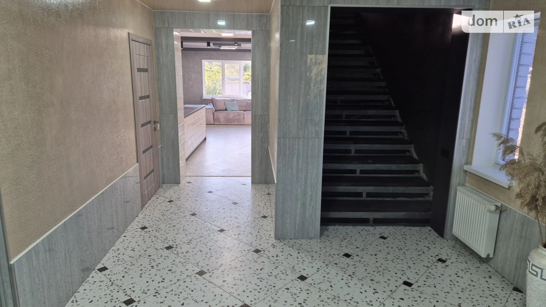 Продается дом на 2 этажа 200 кв. м с беседкой, цена: 80000 $ - фото 4