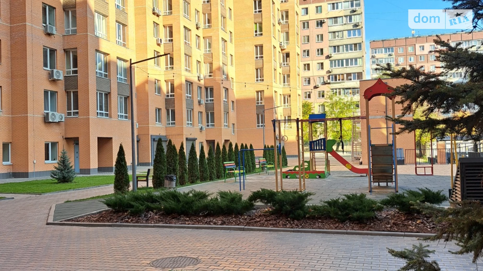 Продается 3-комнатная квартира 73.3 кв. м в Днепре, просп. Мира, 2К - фото 2