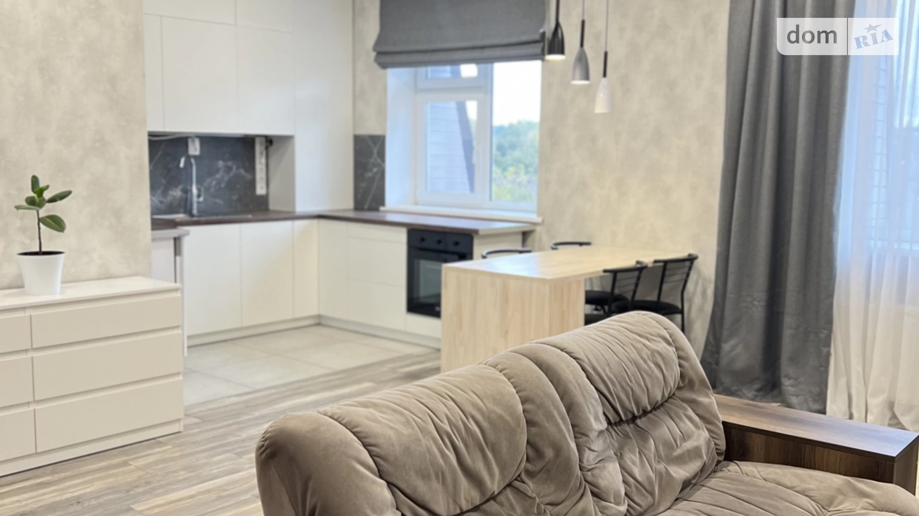 Продается 2-комнатная квартира 67 кв. м в Хмельницком, ул. Трудовая, 5/1Б - фото 2