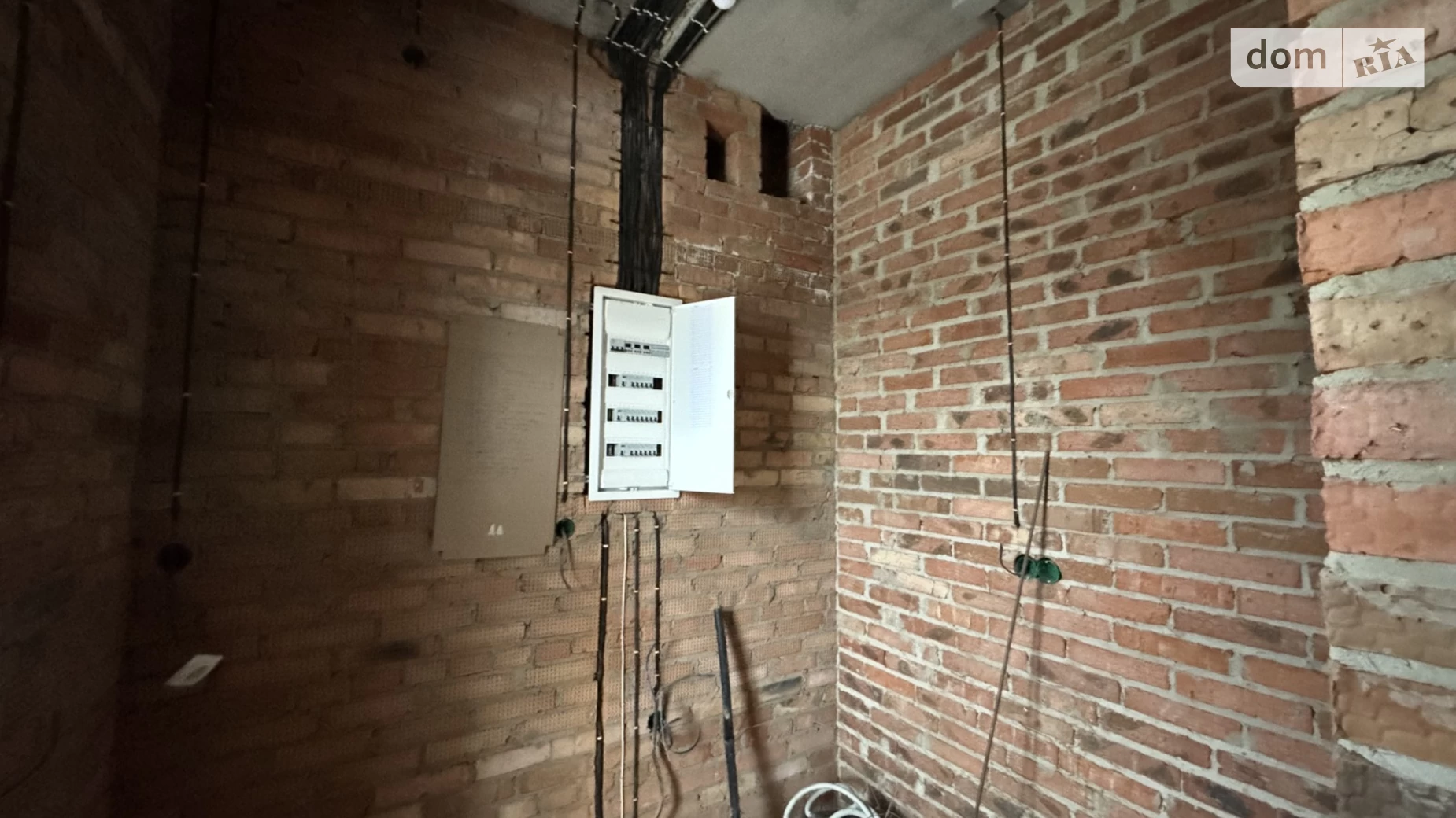 Продается дом на 2 этажа 125 кв. м с верандой, цена: 140000 $ - фото 5