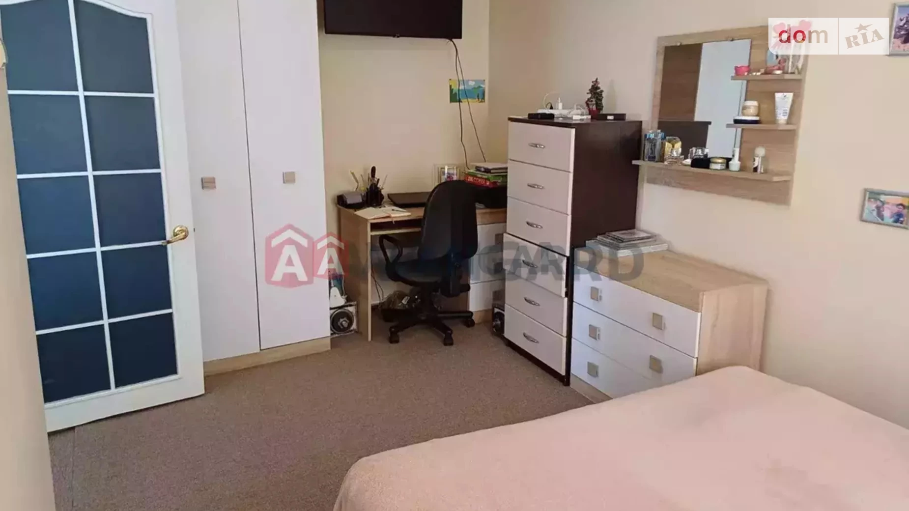 Продается 4-комнатная квартира 110.2 кв. м в Днепре, ул. Мукаша Салуканова, 11 - фото 2