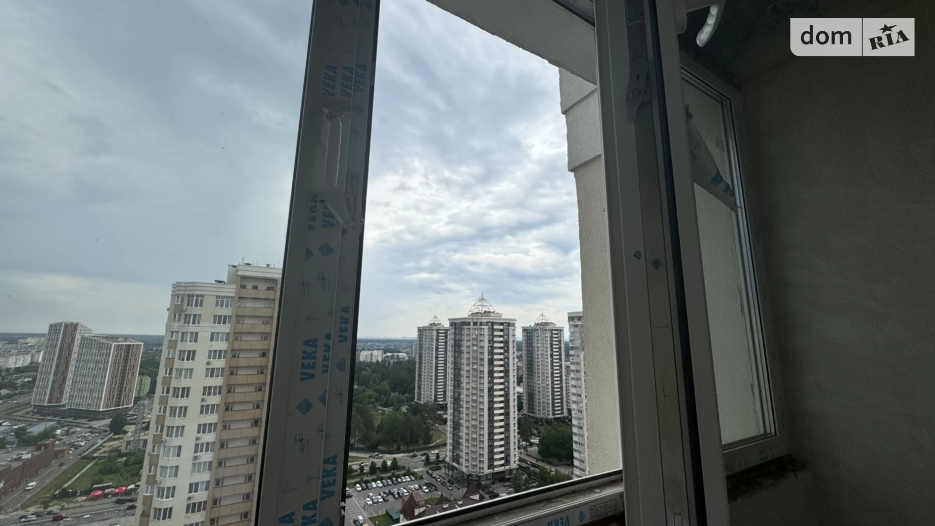 Продается 2-комнатная квартира 65 кв. м в Броварах, ул. Киевская - фото 2