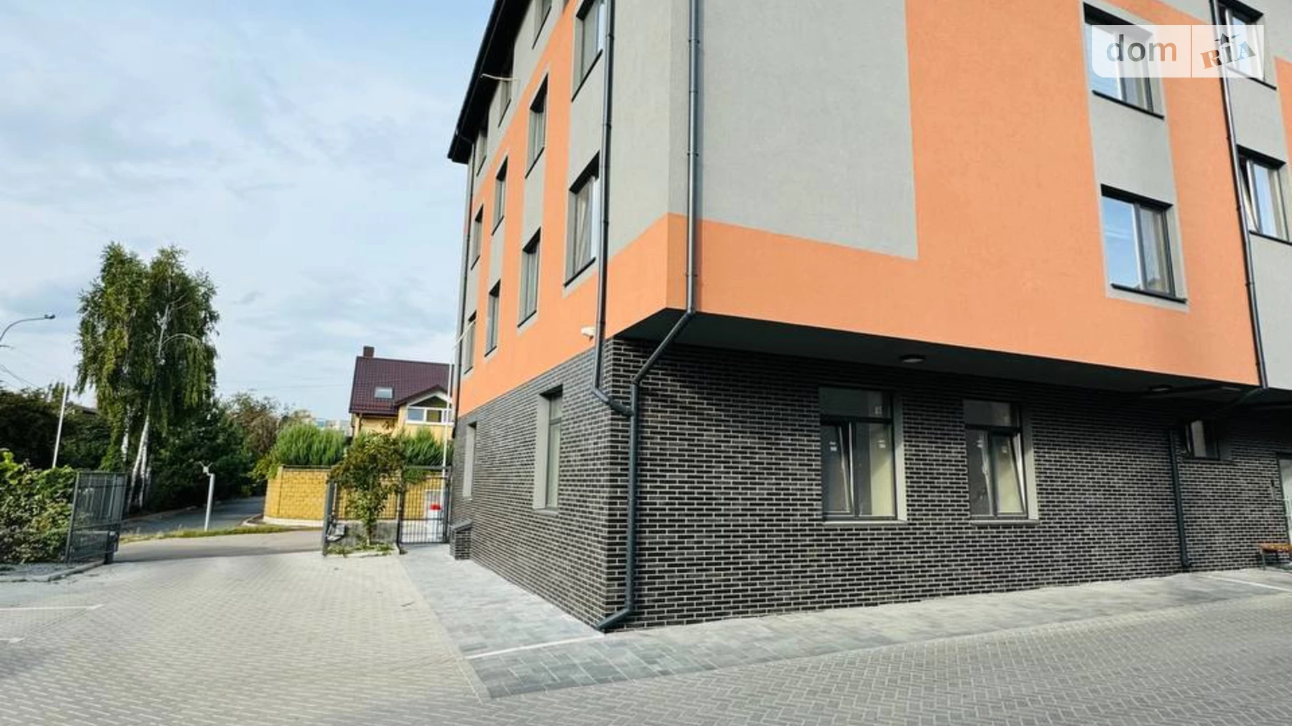 Продається приміщення вільного призначення 74.1 кв. м в 4-поверховій будівлі, цена: 81500 $ - фото 2