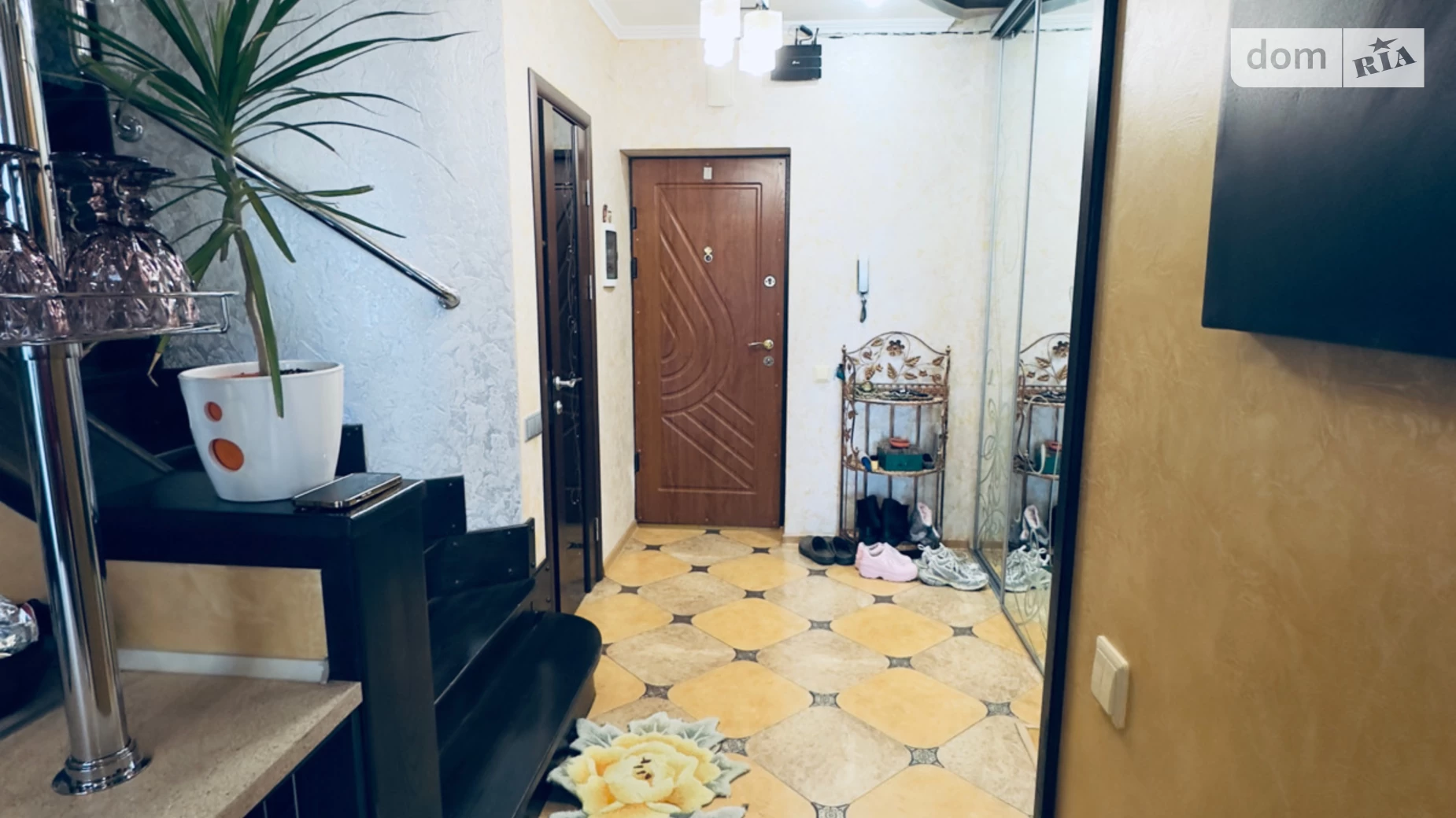 Продається 3-кімнатна квартира 119 кв. м у Чернівцях - фото 5