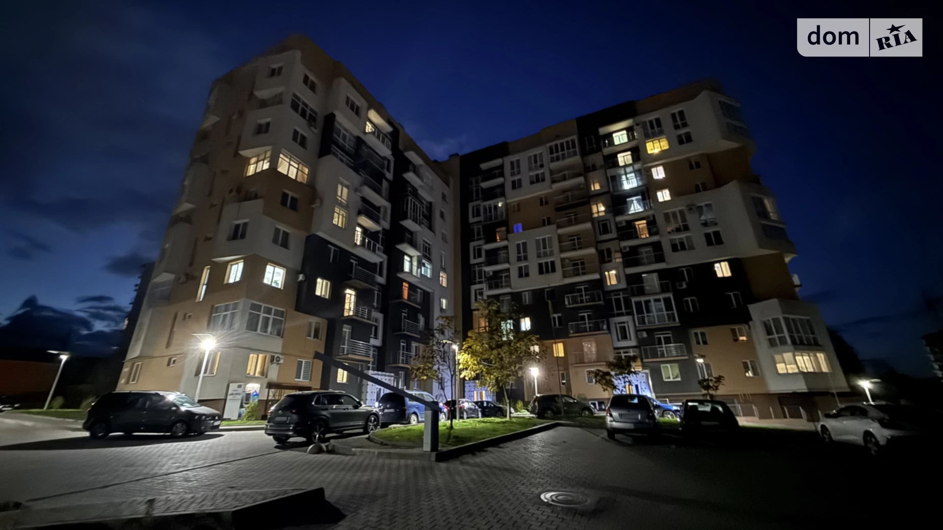 Продается 2-комнатная квартира 64 кв. м в Черновцах, ул. Немировская, 1А - фото 2