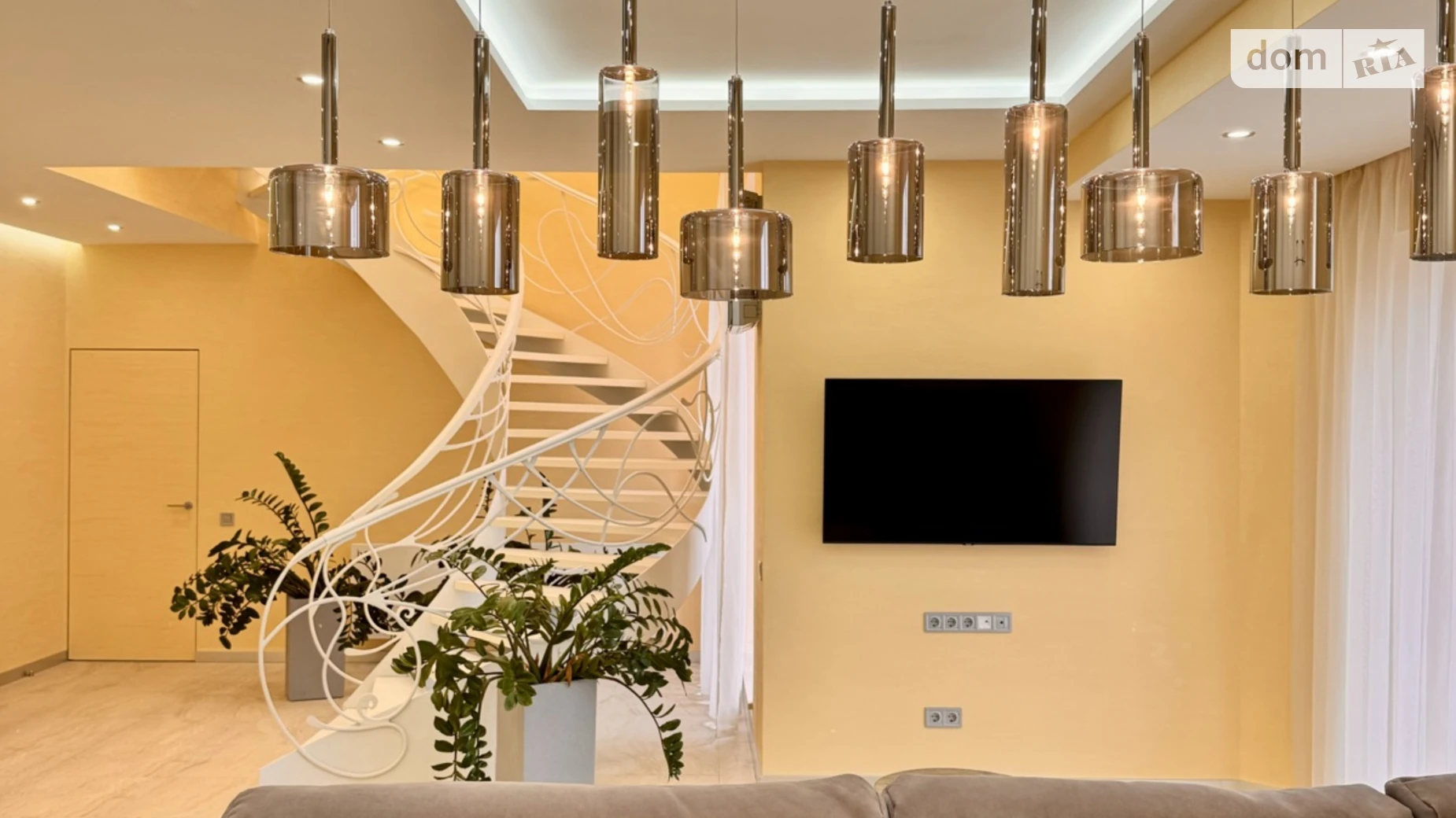 Продается 5-комнатная квартира 182.5 кв. м в Киеве, ул. Дмитриевская, 45 - фото 3