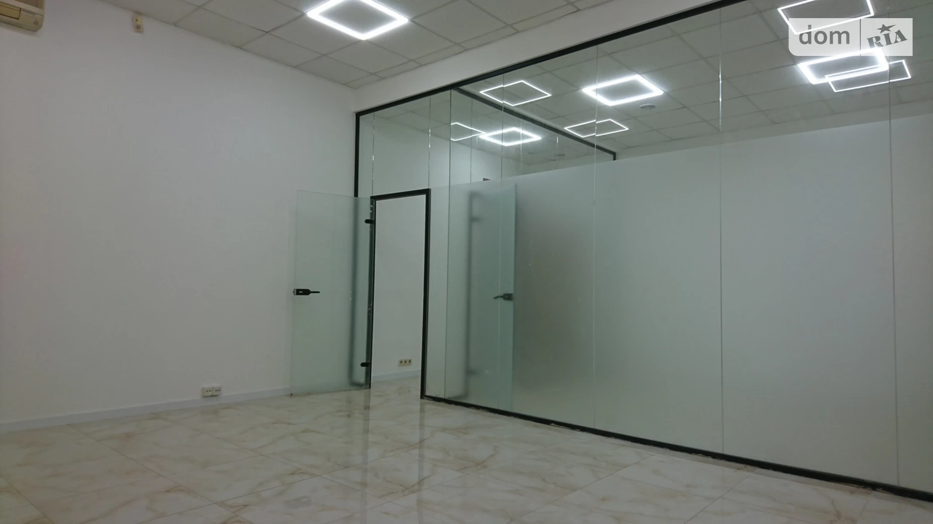 Сдается в аренду офис 600 кв. м в бизнес-центре, цена: 12000 $ - фото 4