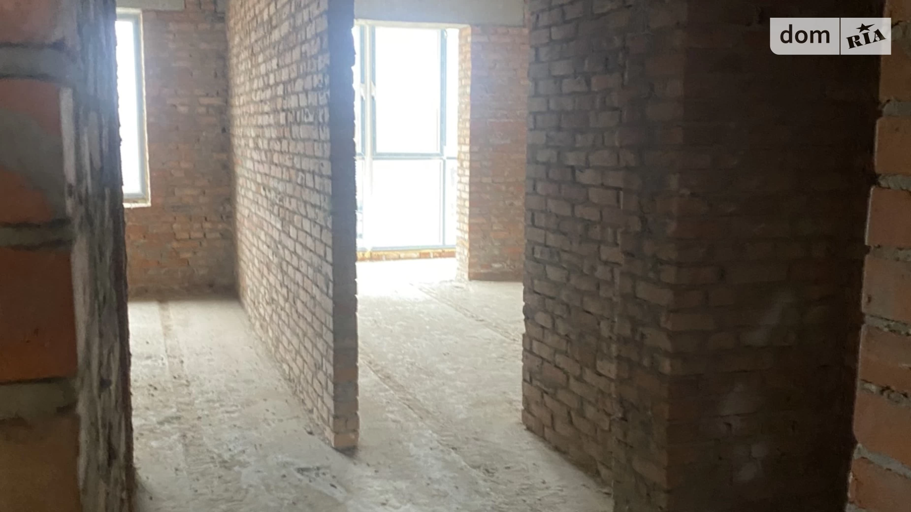Продается 2-комнатная квартира 64.1 кв. м в Ровно, мас. Веснянковый - фото 3