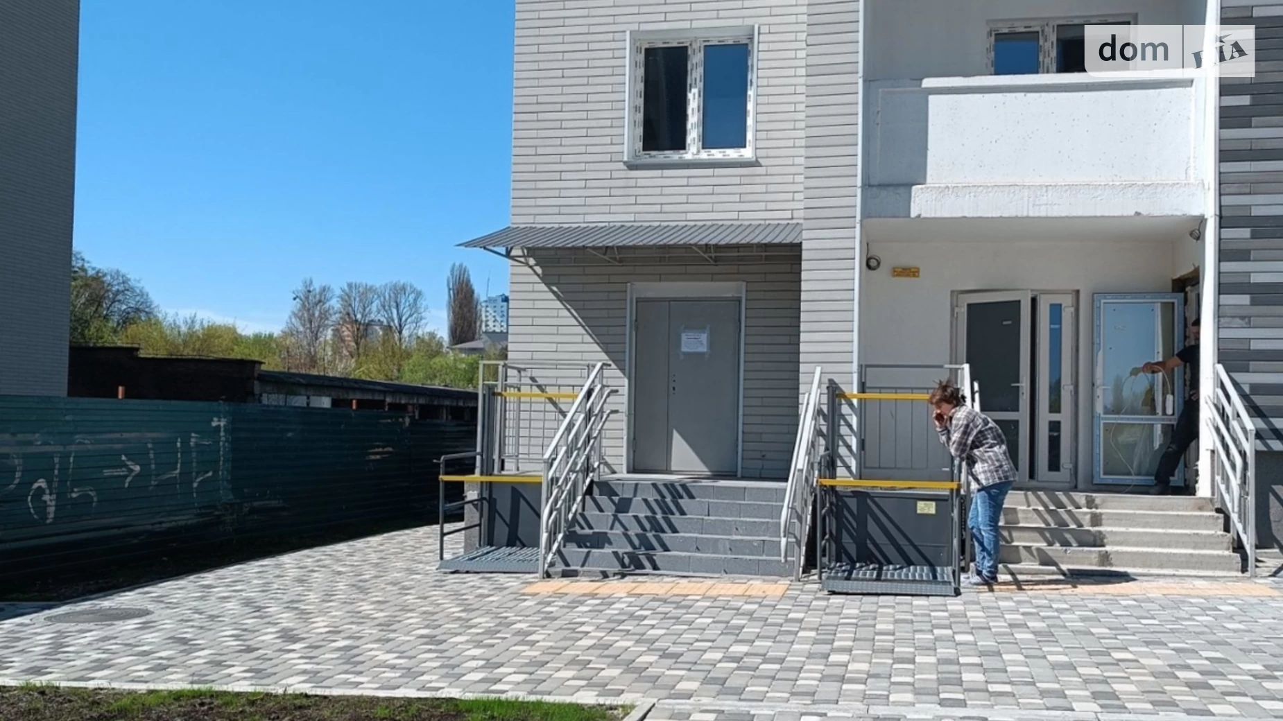 Продается помещения свободного назначения 53 кв. м в 25-этажном здании, цена: 82000 $ - фото 2