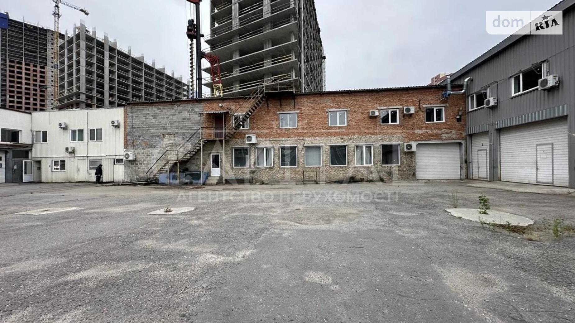 Здається в оренду приміщення вільного призначення 1600 кв. м в 2-поверховій будівлі, цена: 10000 $ - фото 3