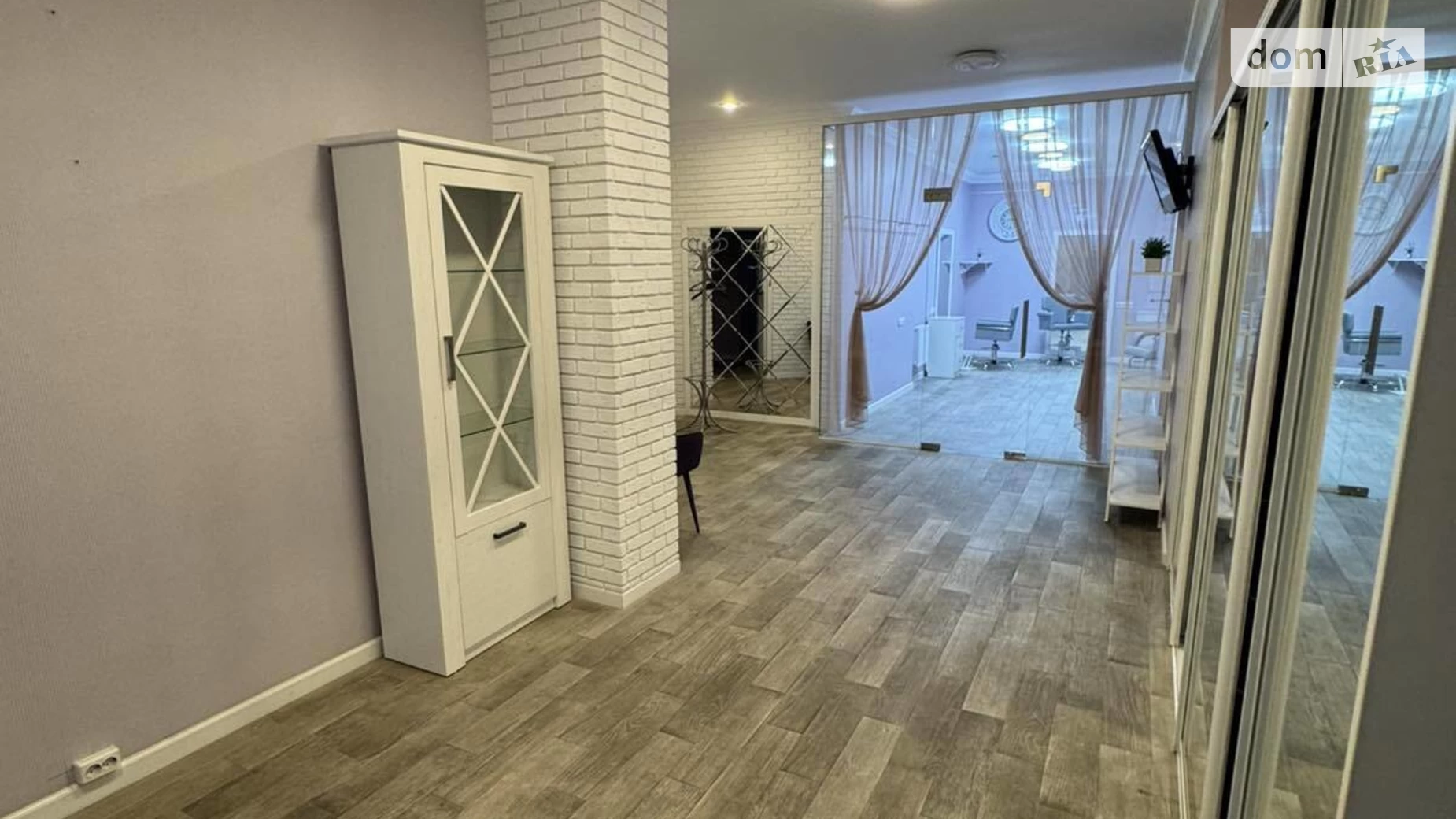 Сдается в аренду офис 190 кв. м в бизнес-центре, цена: 75000 грн - фото 3