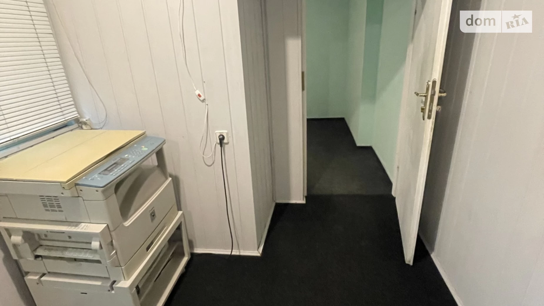 Сдается в аренду офис 60 кв. м в бизнес-центре, цена: 600 $ - фото 3