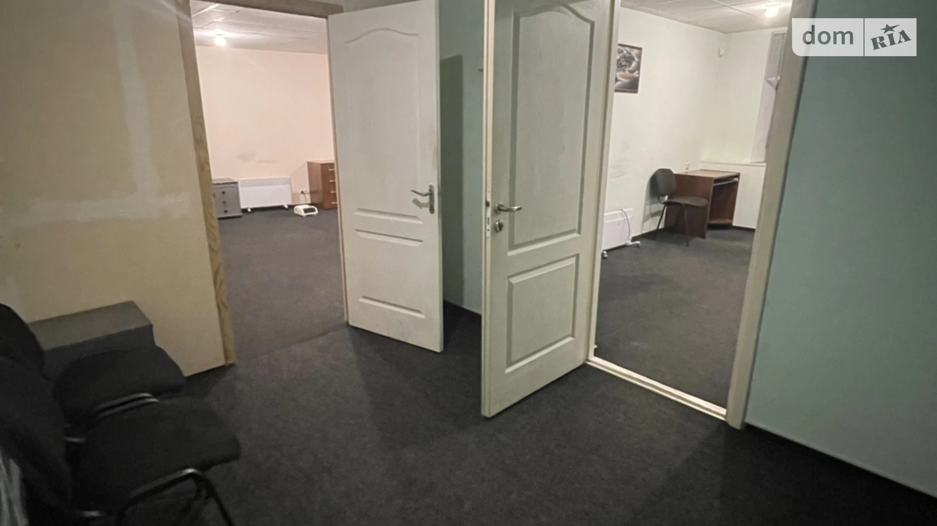 Сдается в аренду офис 60 кв. м в бизнес-центре, цена: 600 $ - фото 2