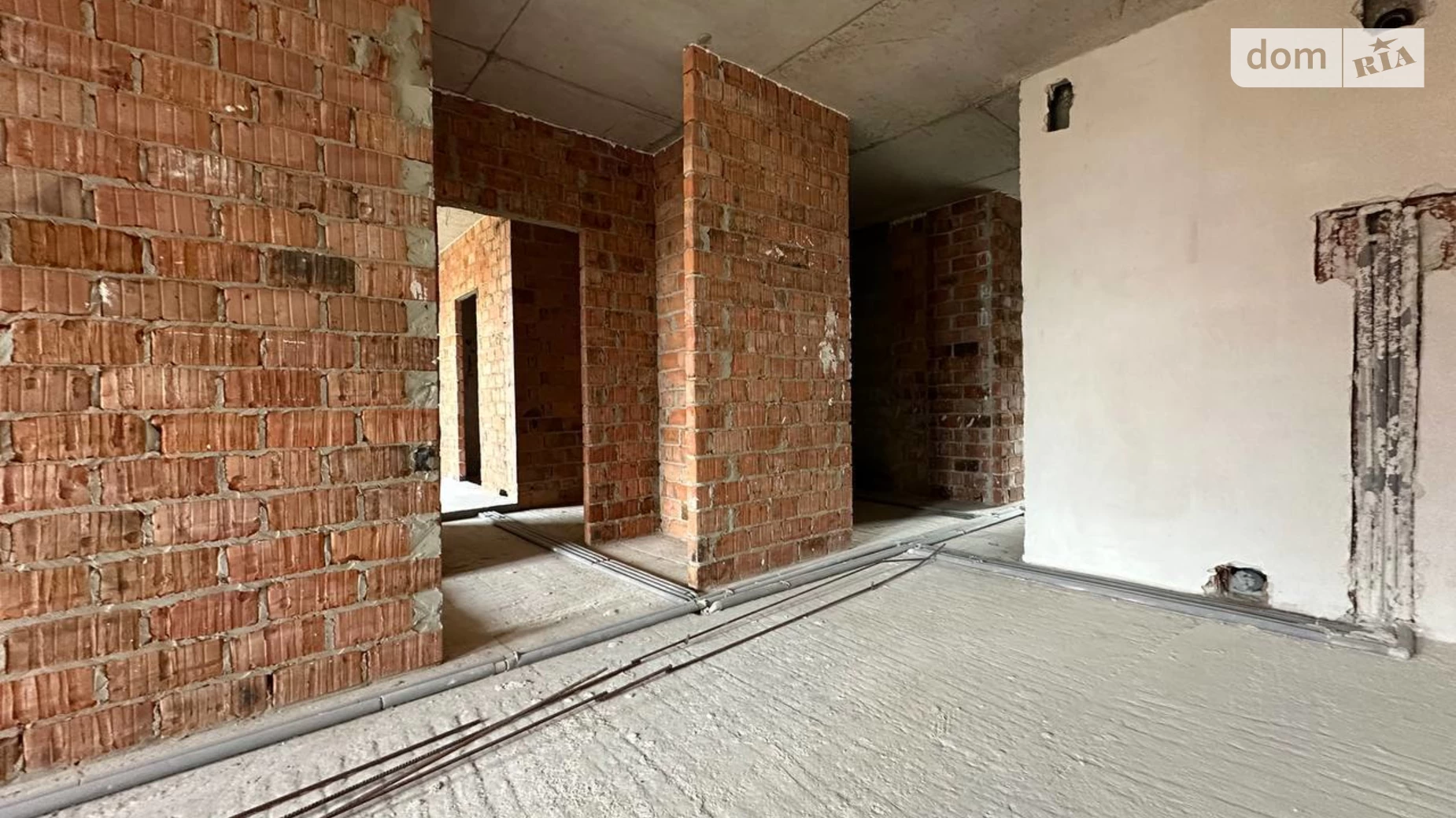 Продается 3-комнатная квартира 75.8 кв. м в Винниках, ул. Галицкая - фото 2